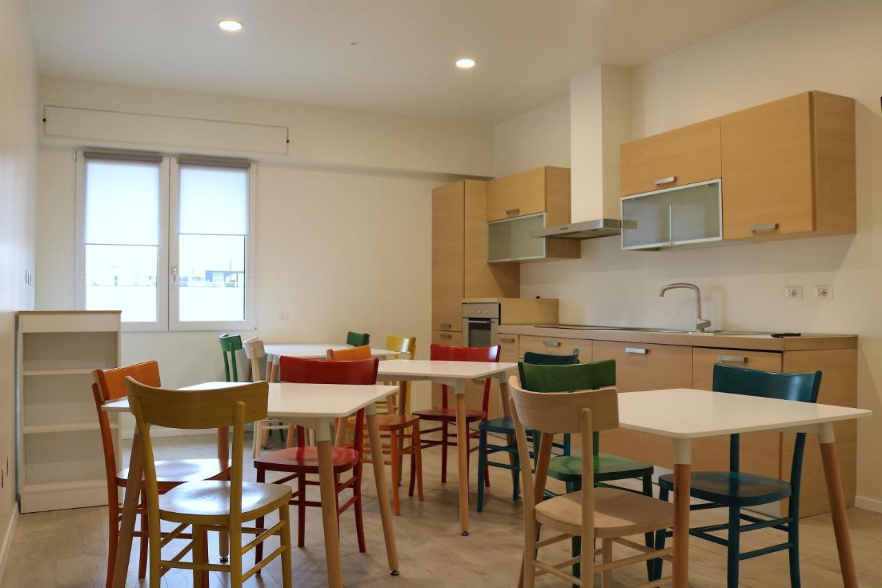 Sleep Inn Assago With Balcony - 8 Экстерьер фото